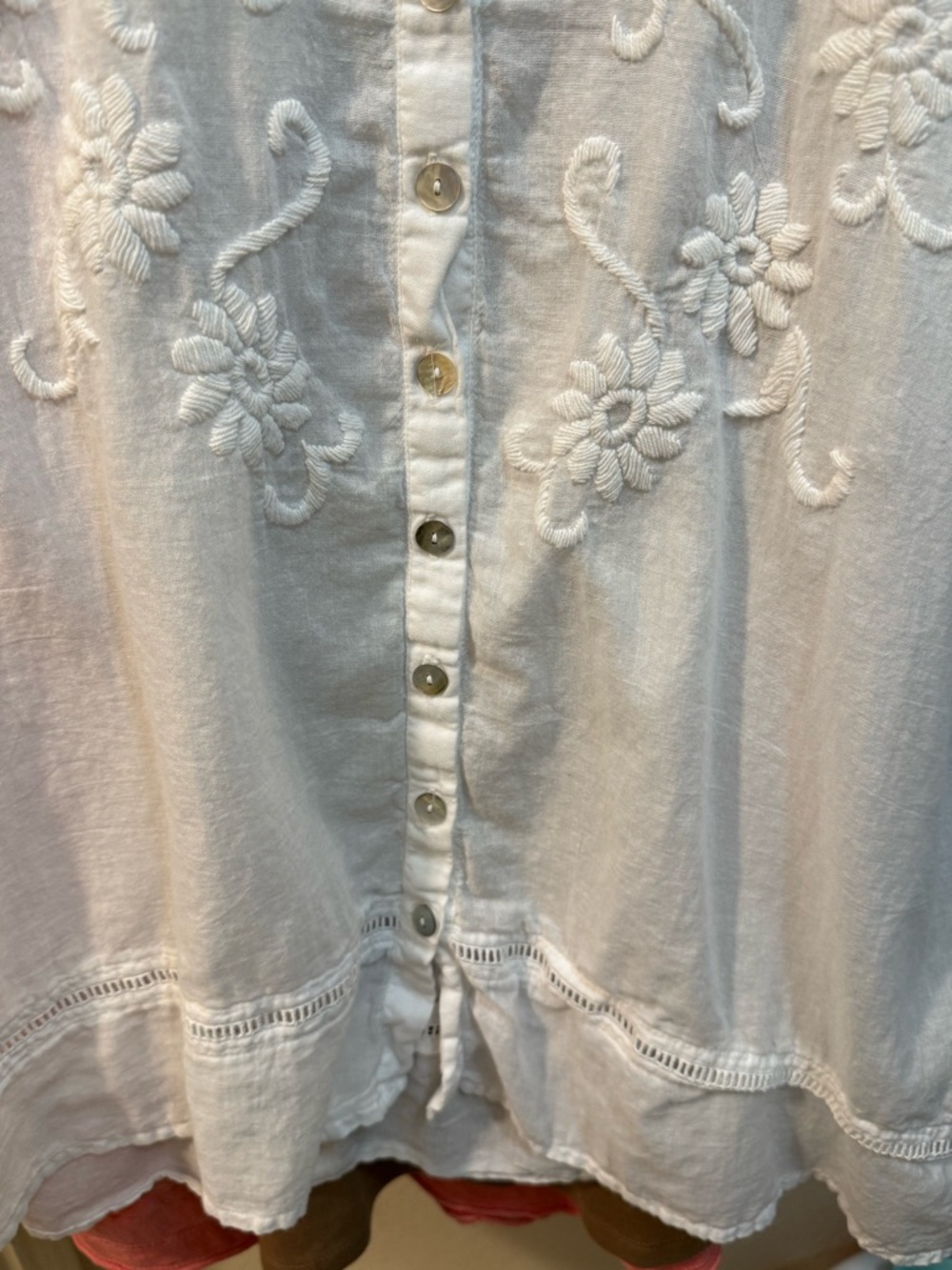 JP and Mattie White Embroidered Top - Picture 4 of 7